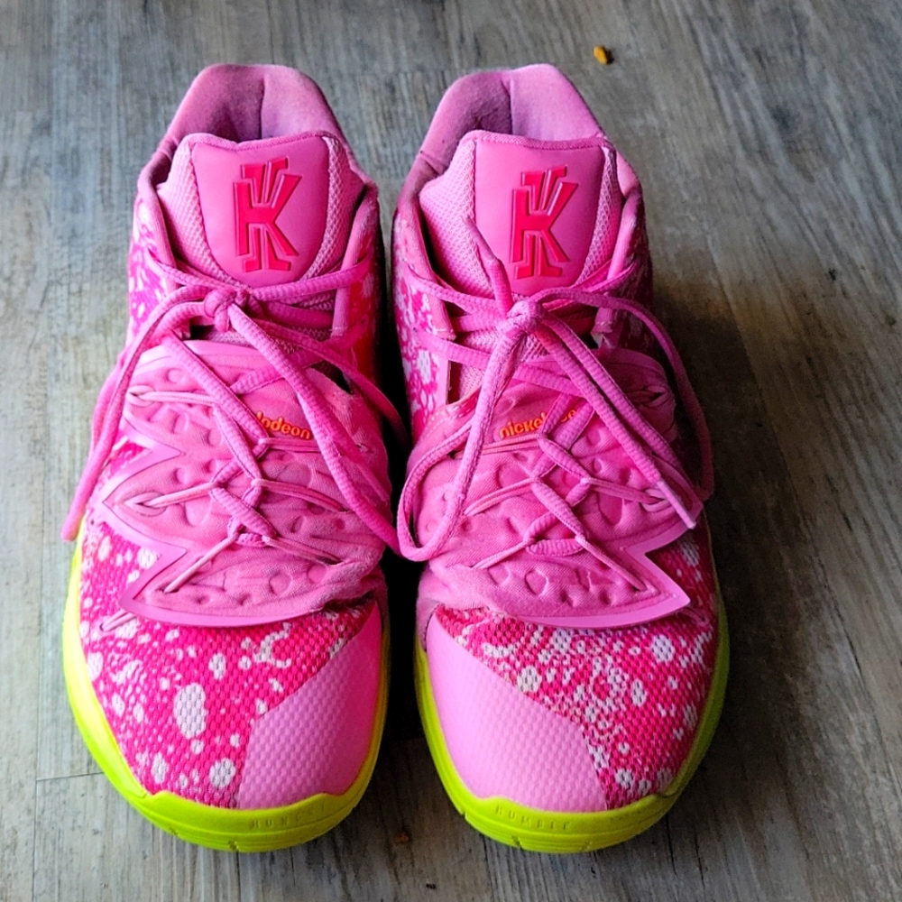 Nike Kyrie Patrick Star